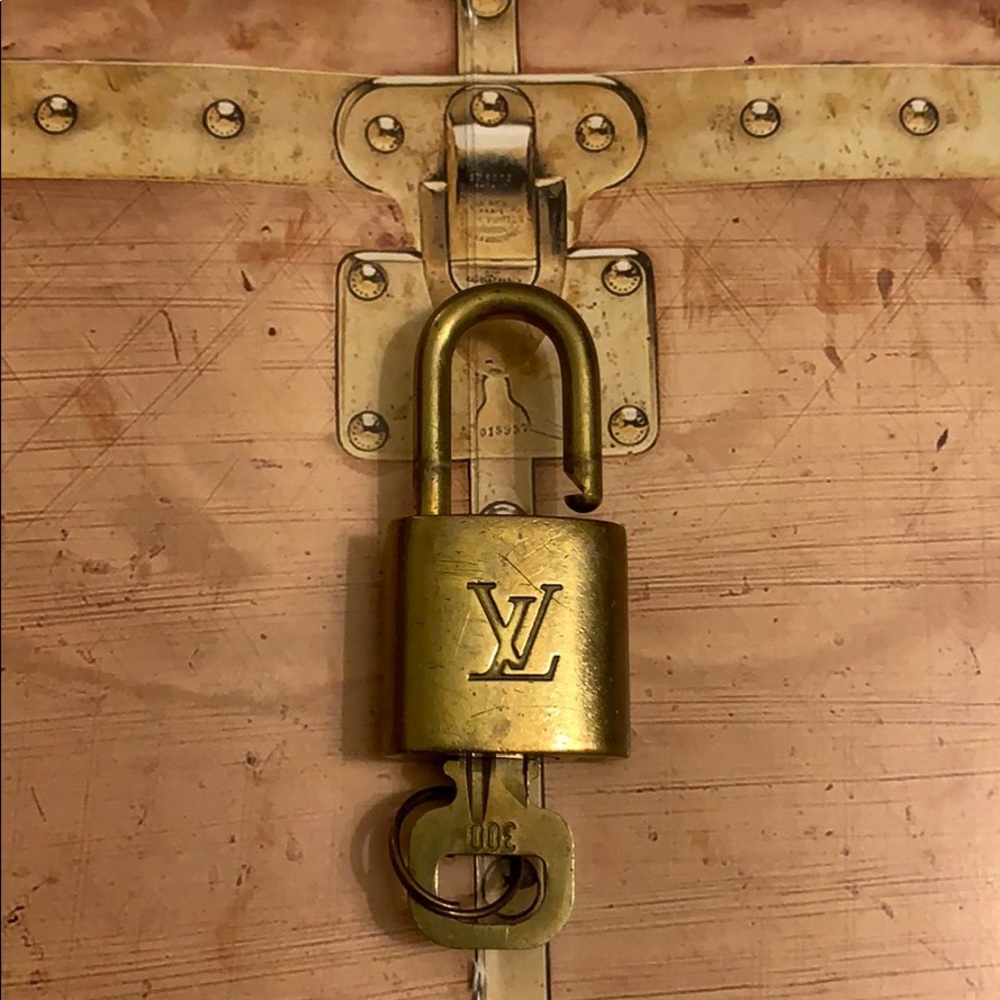 Louis Vuitton lock & key